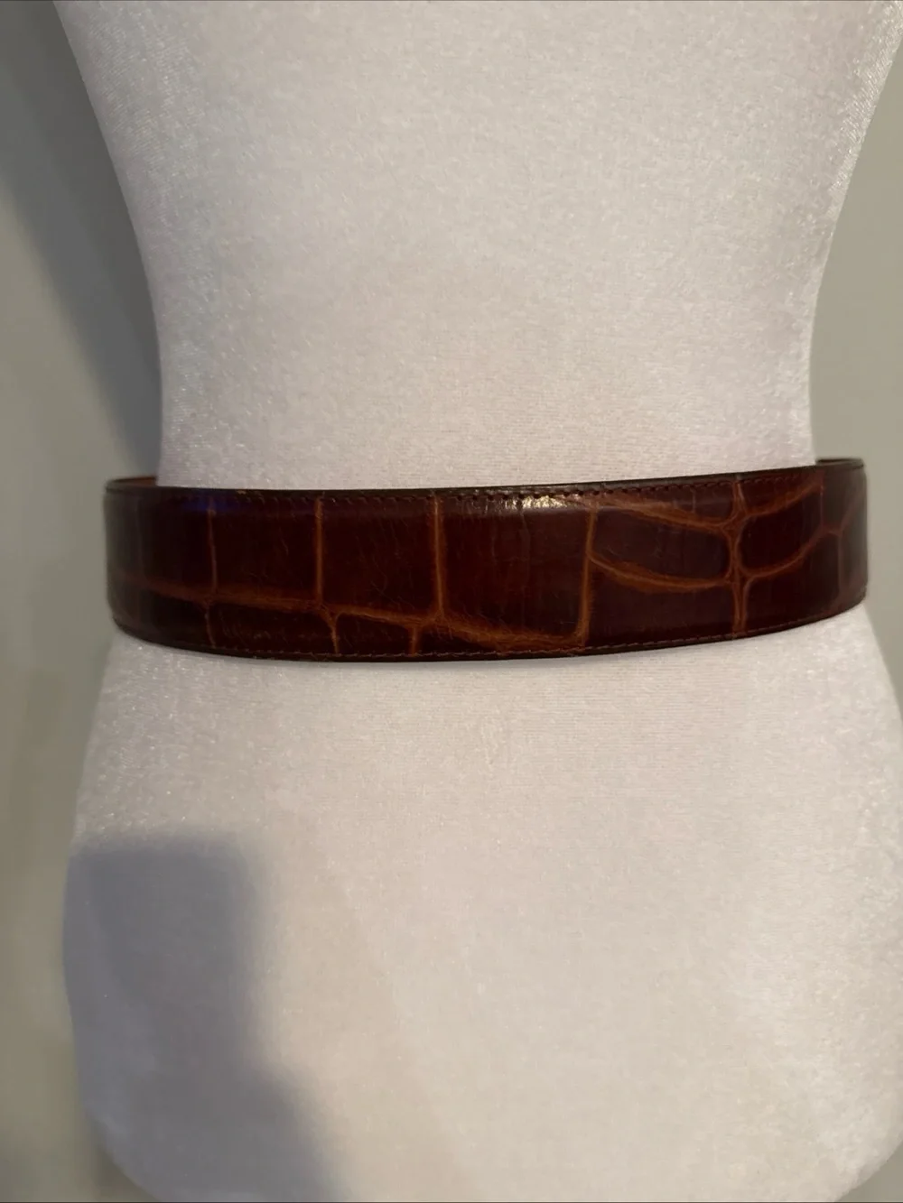 Vintage Zele leather croc embossed belt size 28